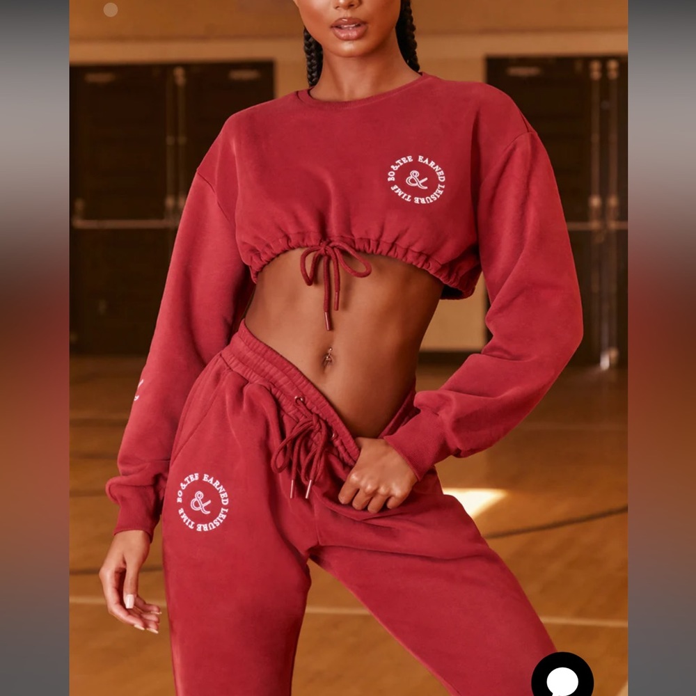 BO & TEE RECHARGE & REVIVE PETITE BURGUNDY SWEATPANTS